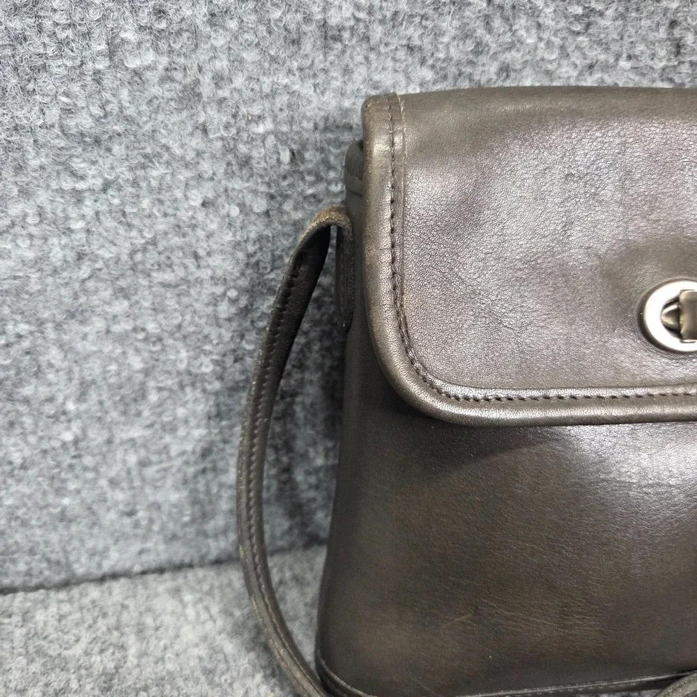 Vintage 90s Coach Women's‎ Gray Leather Tango Turnlock Purse Mini Crossbody Bag
